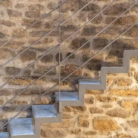 Ice Queen Chamber By Rent Como