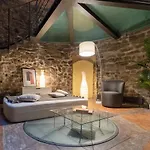 Ice Queen Chamber By Rent *