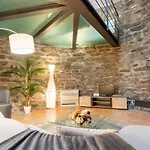 Ice Queen Chamber By Rent *