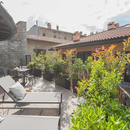 Ice Queen Chamber By Rent *