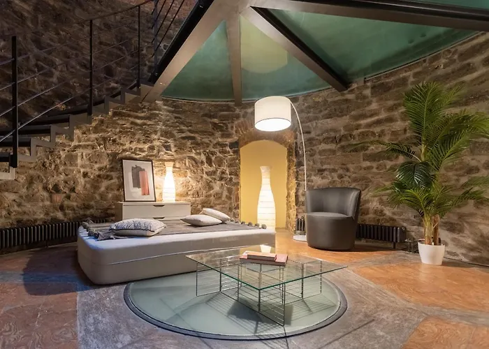 Ice Queen Chamber By Rent *