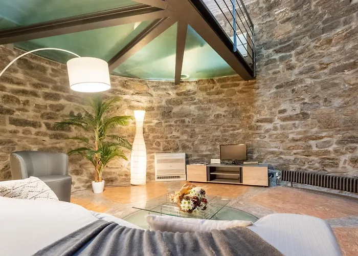 Ice Queen Chamber By Rent *