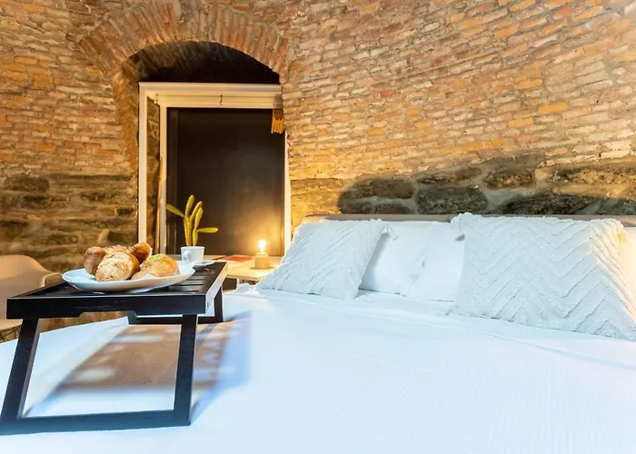 Ice Queen Chamber By Rent * Como