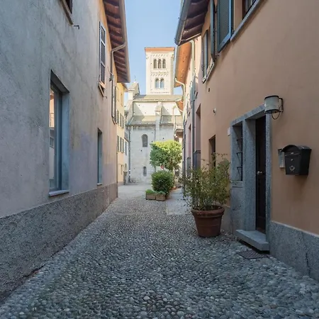 Ice Queen Chamber By Rent Como