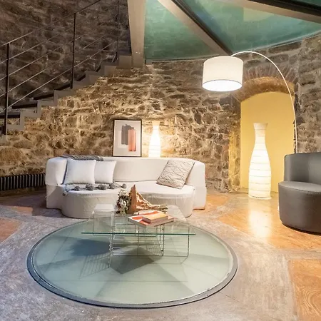 Ice Queen Chamber By Rent * Como