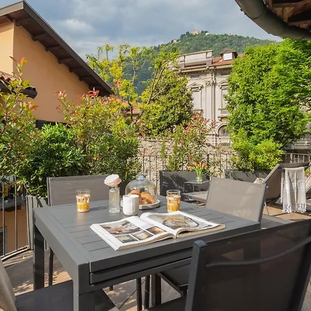 Ice Queen Chamber By Rent * Como